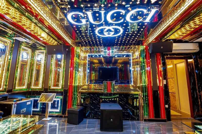 Phòng hát cực đẳng cấp cho những dân chơi tại Full House Karaoke - top 9 quán karaoke Hải Phòng