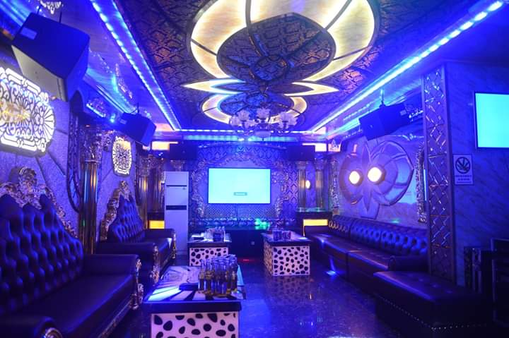 Hệ thông âm thanh ánh sáng hiện đại tại Ola KTV Karaoke - top 9 quán karaoke Hải Phòng